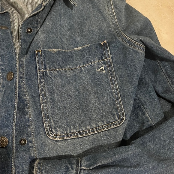 Hidden - Picture 2 of 4